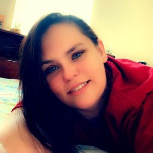 Meet your Posher, Medea